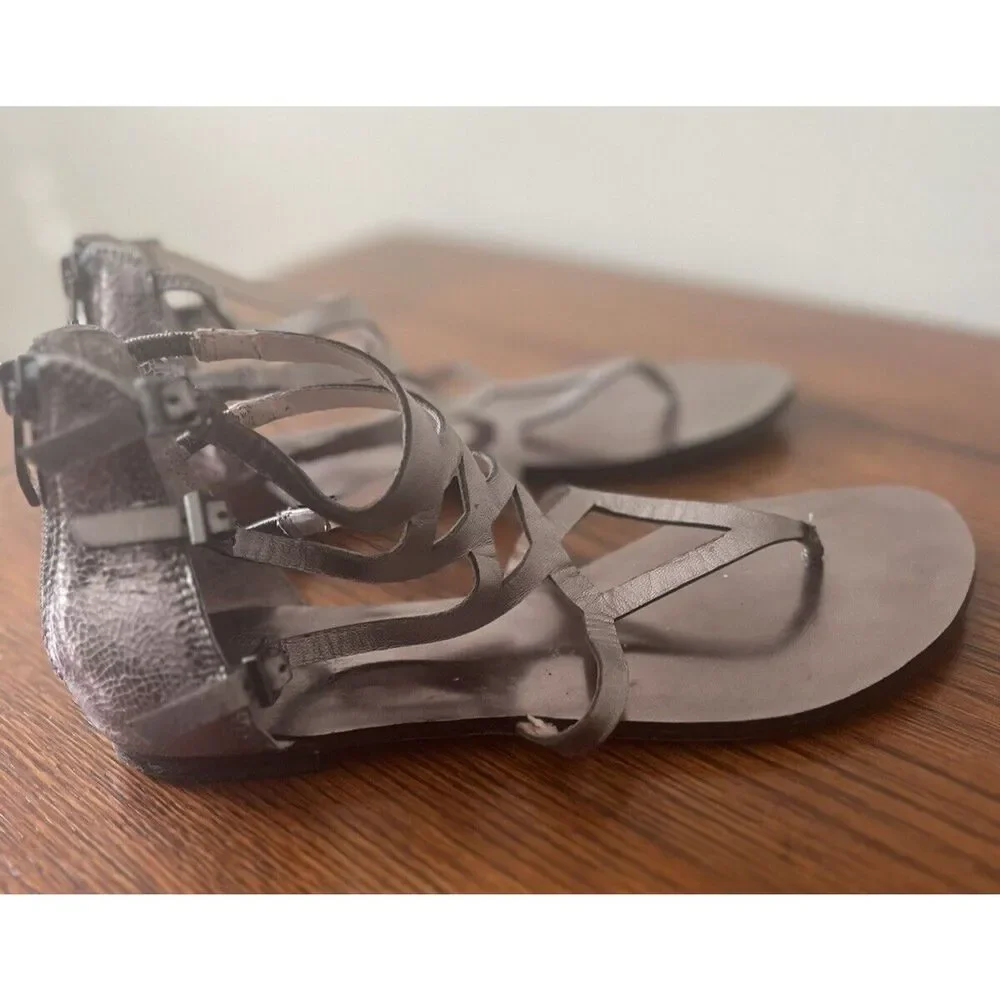 Vince Camuto Gladiator Sandals Women's Size 5.5 Metallic Dark Silver Rear Zip